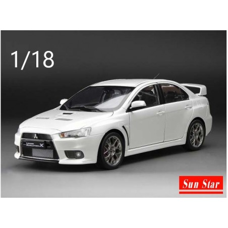 Mitsubishi Lancer Evo X blanche - Sunstar