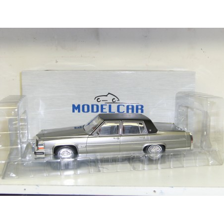 Cadillac Fleetwood Brougham 1982 grise - MCG