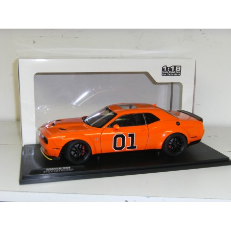 Dodge Challenger R/T Scat Pack Widebody orange - Solido